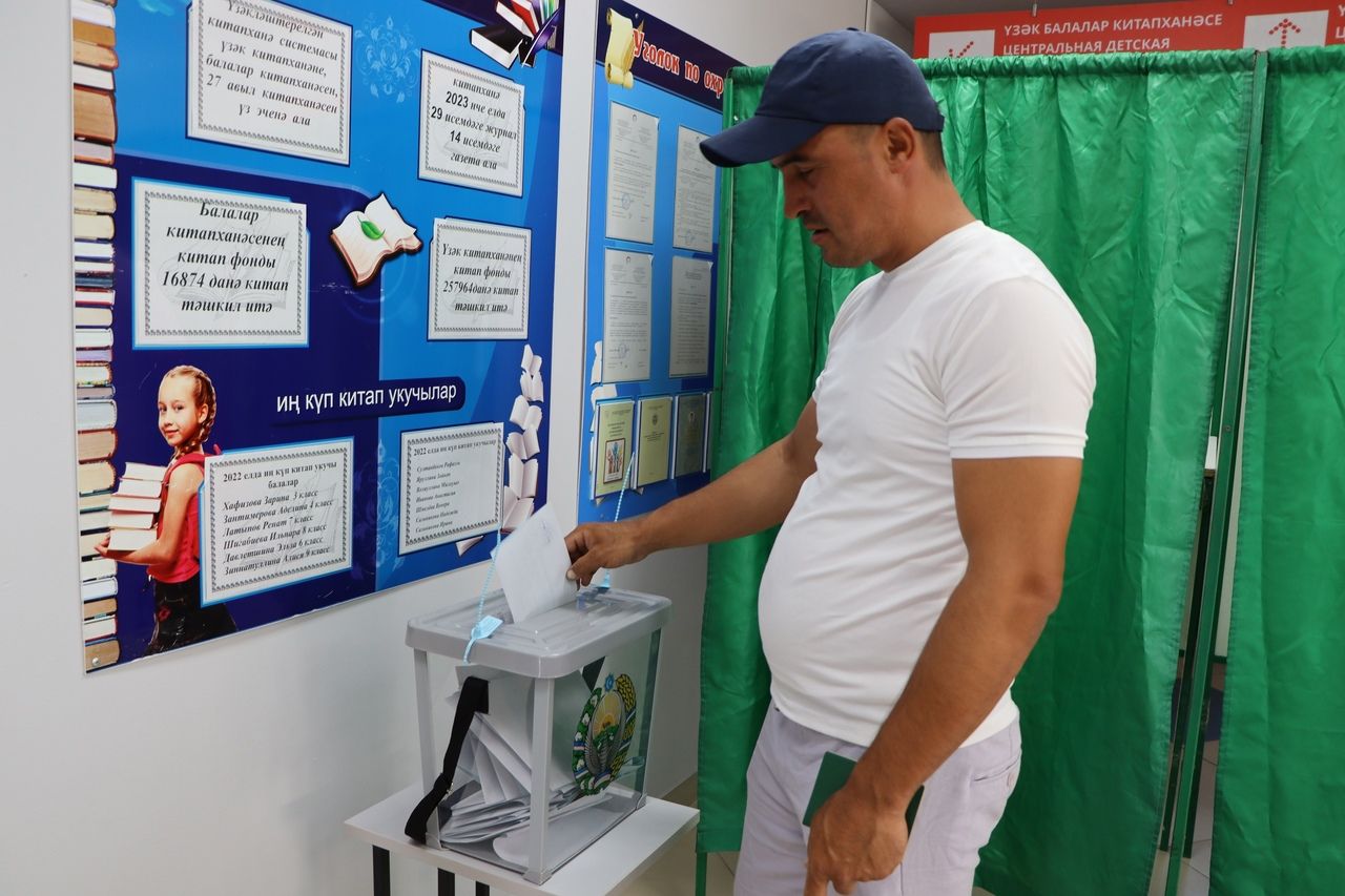 В Апастово граждане Узбекистана приняли участие на досрочных выборах Президента Республики