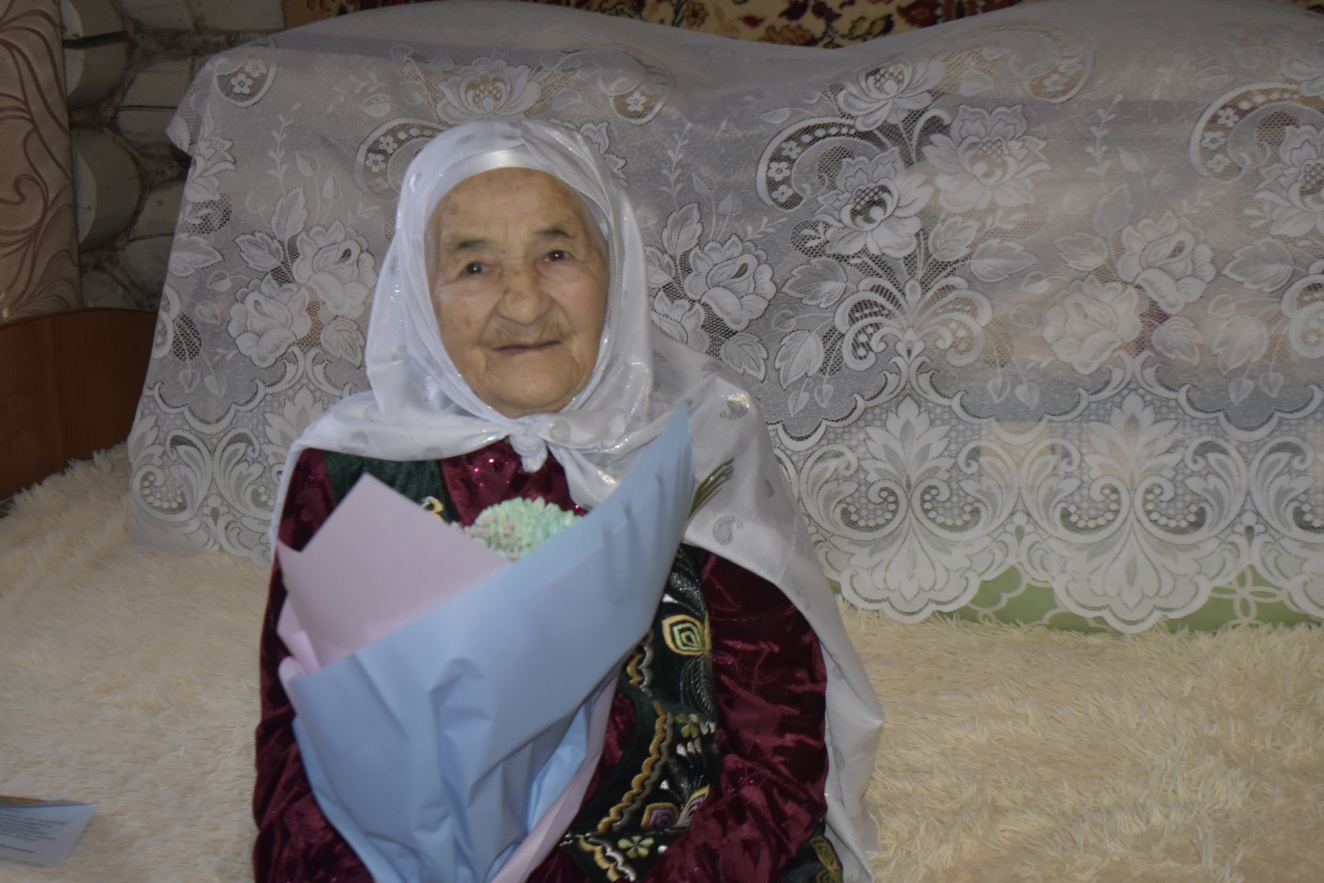 Фәһимә әби Салаватуллина: “Миңа булган хөрмәтегез өчен Ходай Тәгалә зурласын”