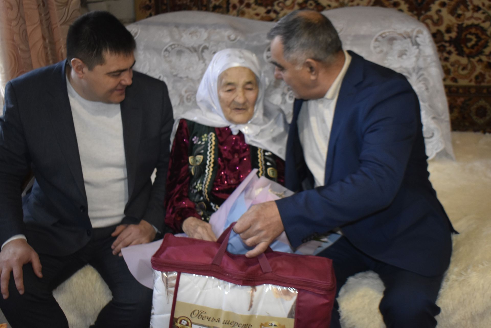 Фәһимә әби Салаватуллина: “Миңа булган хөрмәтегез өчен Ходай Тәгалә зурласын”