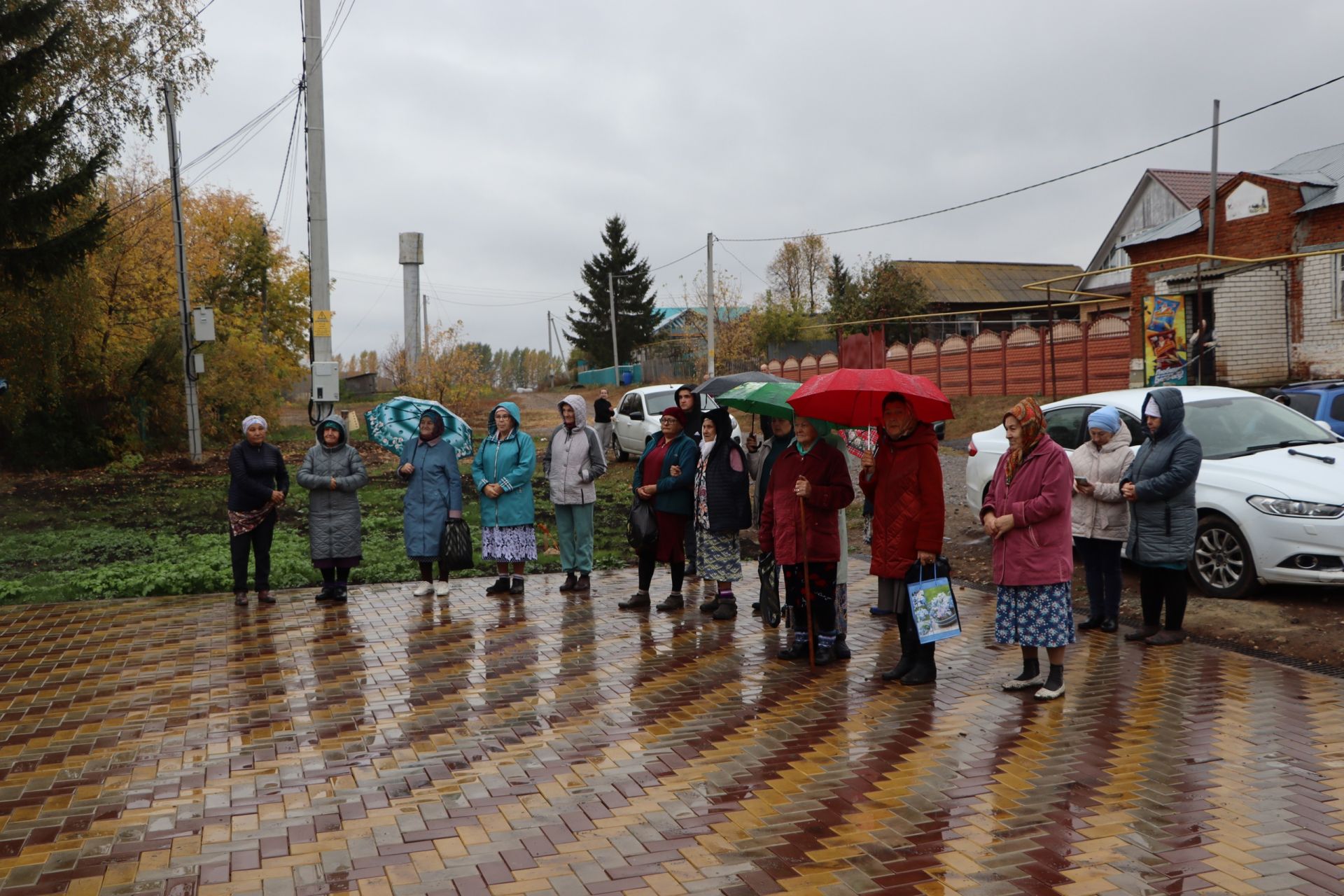 Карамасар авылында төзекләндерүдән соң “Югары Инеш” чишмәсе ачылды