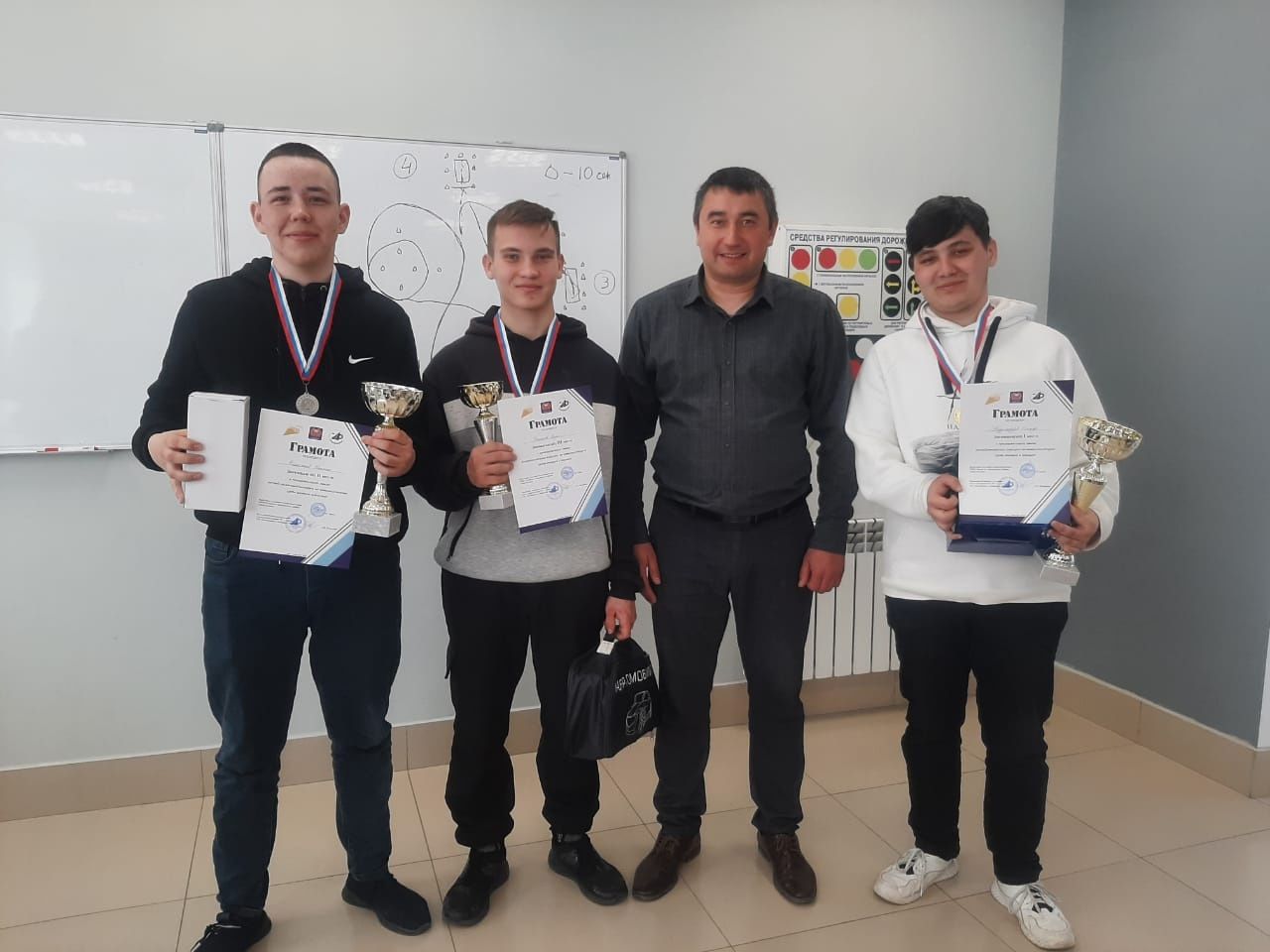 В Апастовском аграрном колледже  прошел районный конкурс по автомногоборью