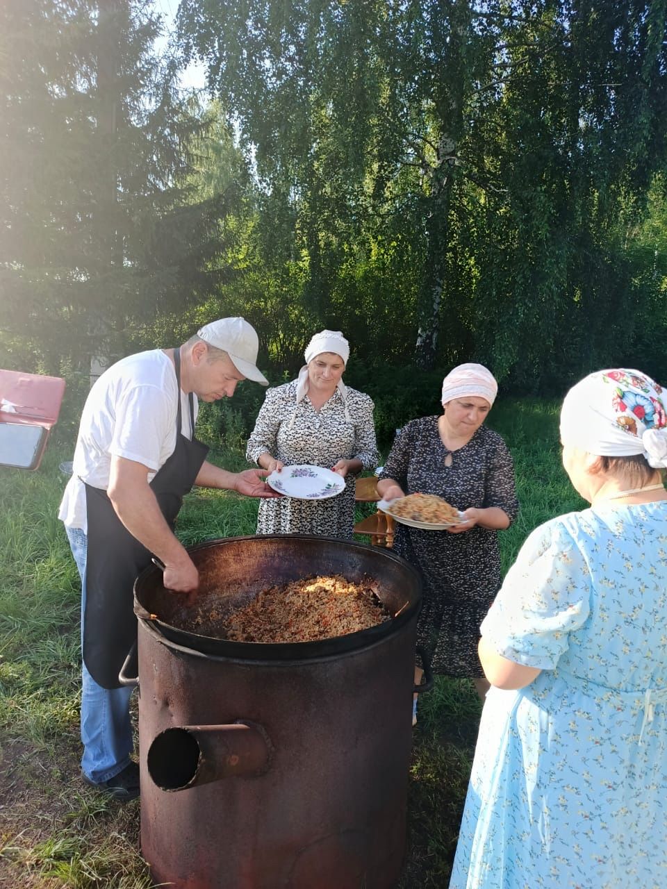 Дәүләкидә зурлап корбан ашы уздырдылар.