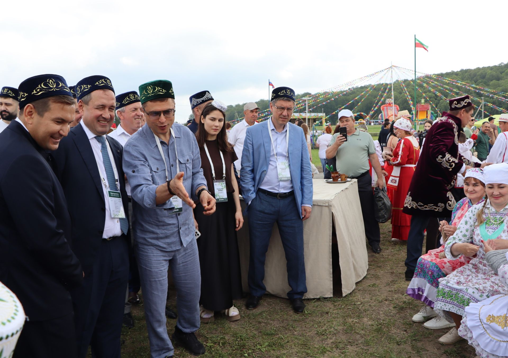 Апас Сабан туенда гореф-гадәтләр, гаилә кыйммәтләре яңара