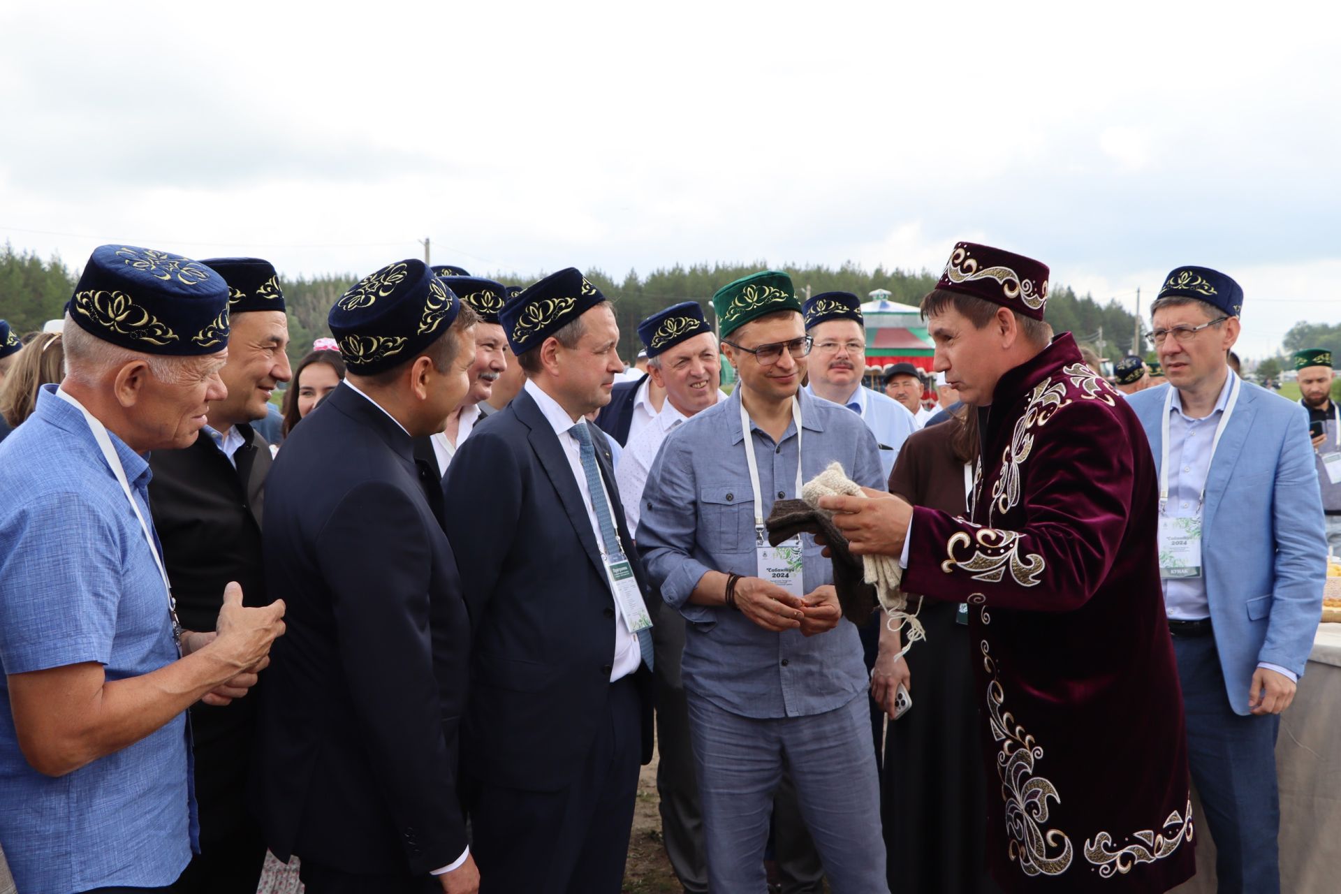 Апас Сабан туенда гореф-гадәтләр, гаилә кыйммәтләре яңара