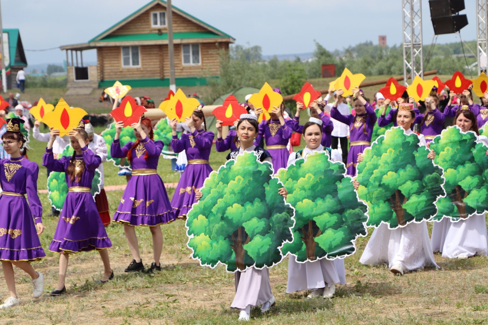 Апас Сабан туенда гореф-гадәтләр, гаилә кыйммәтләре яңара