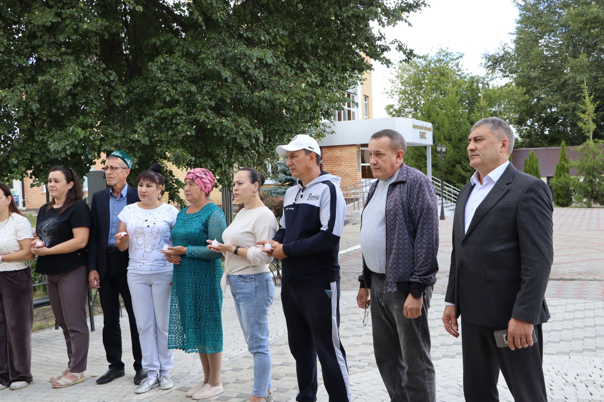 Апаста Донбасстагы сугышта һәлак булган балаларны искә алдылар