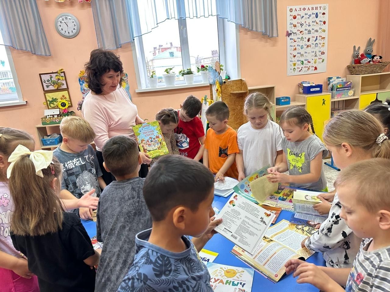 “Салават күпере” нәниләре әдәбият белән таныша