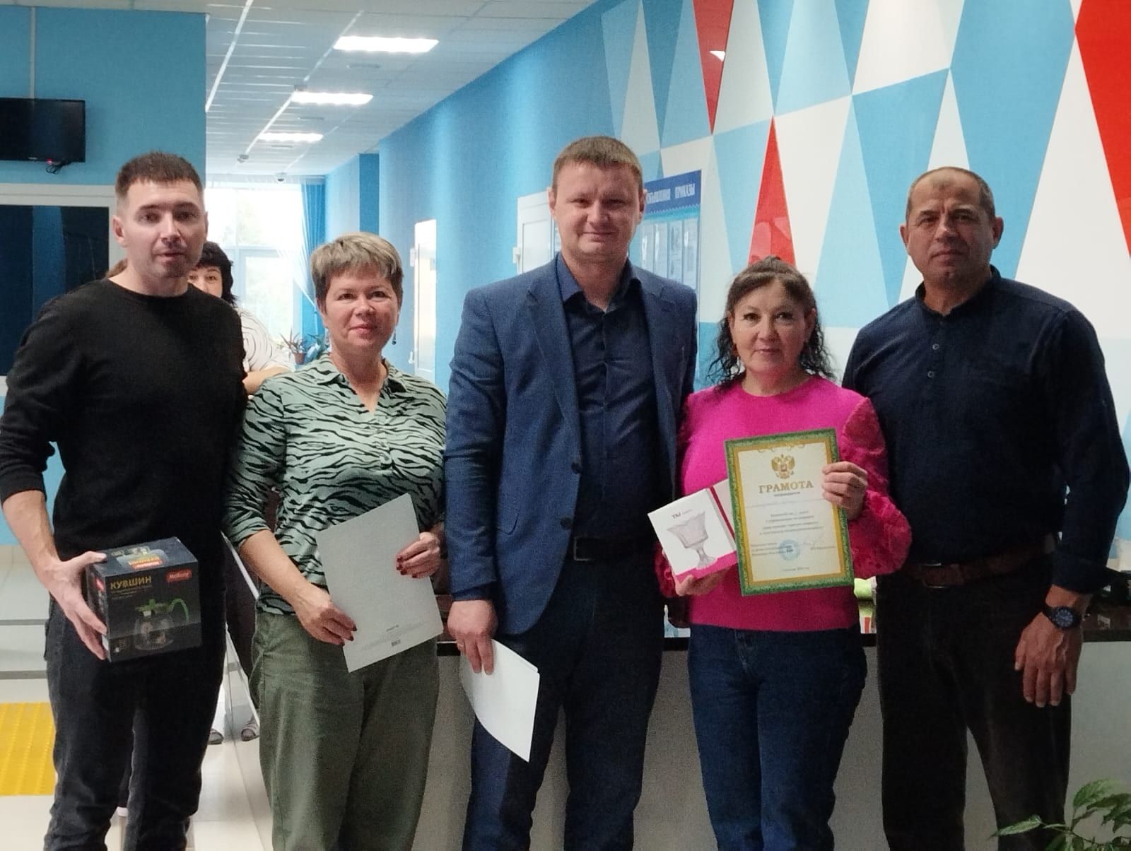 Апас өлкәннәре җитезлектә көч сынашты