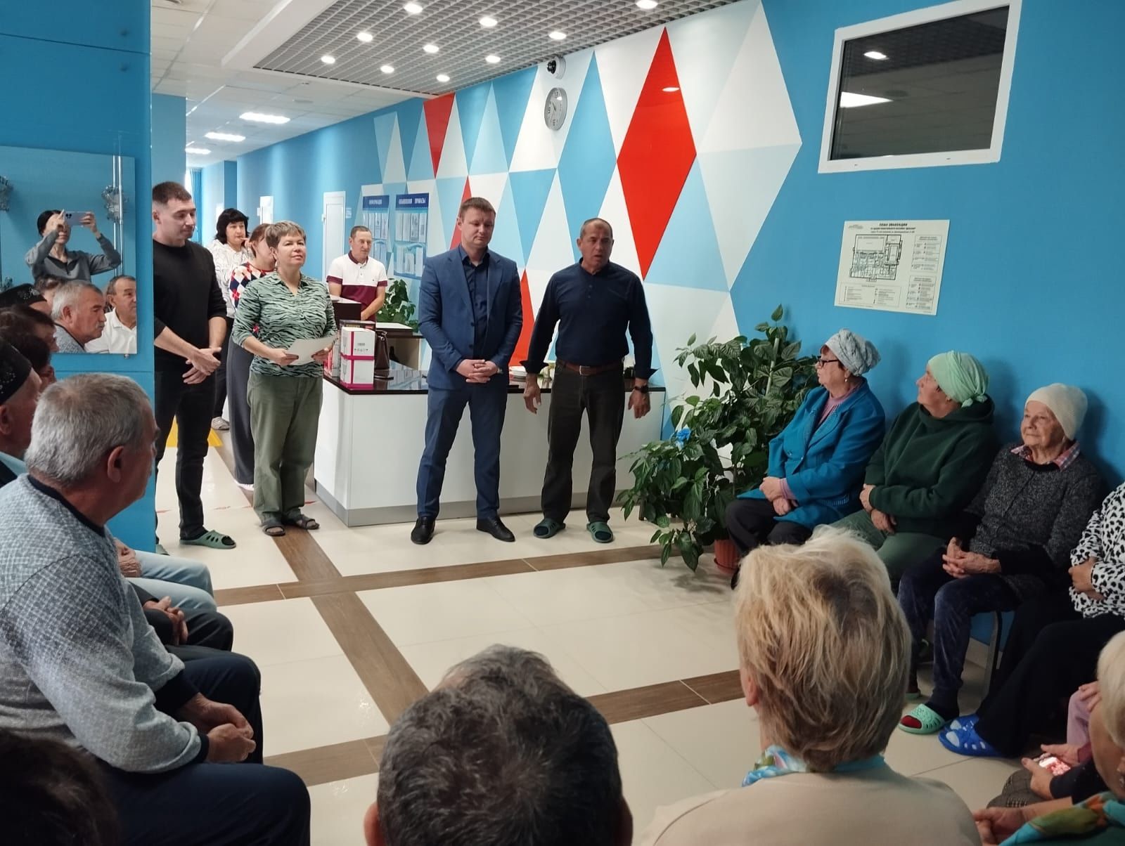 Апас өлкәннәре җитезлектә көч сынашты
