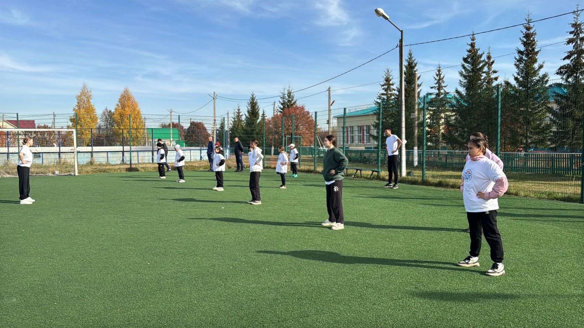 В Каратунской школе прошла акция «Здоровая пробежка» Республиканского проекта «SMS-дети» 🏃‍♂️