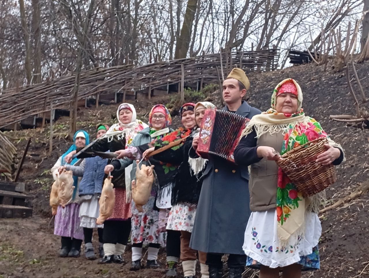 Карамасарда каз өмәсе!