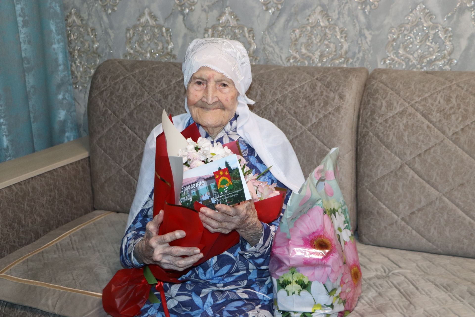 Шыгай авылыннан Саимә әби Якуповага 103 яшь тулды