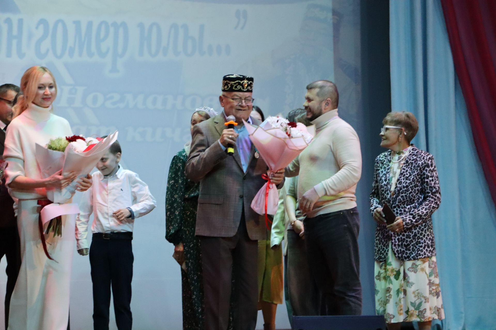Апаста Татарстан Республикасының Атказанган мәдәният хезмәткәре Рәмис Ногмановның иҗат кичәсе узды