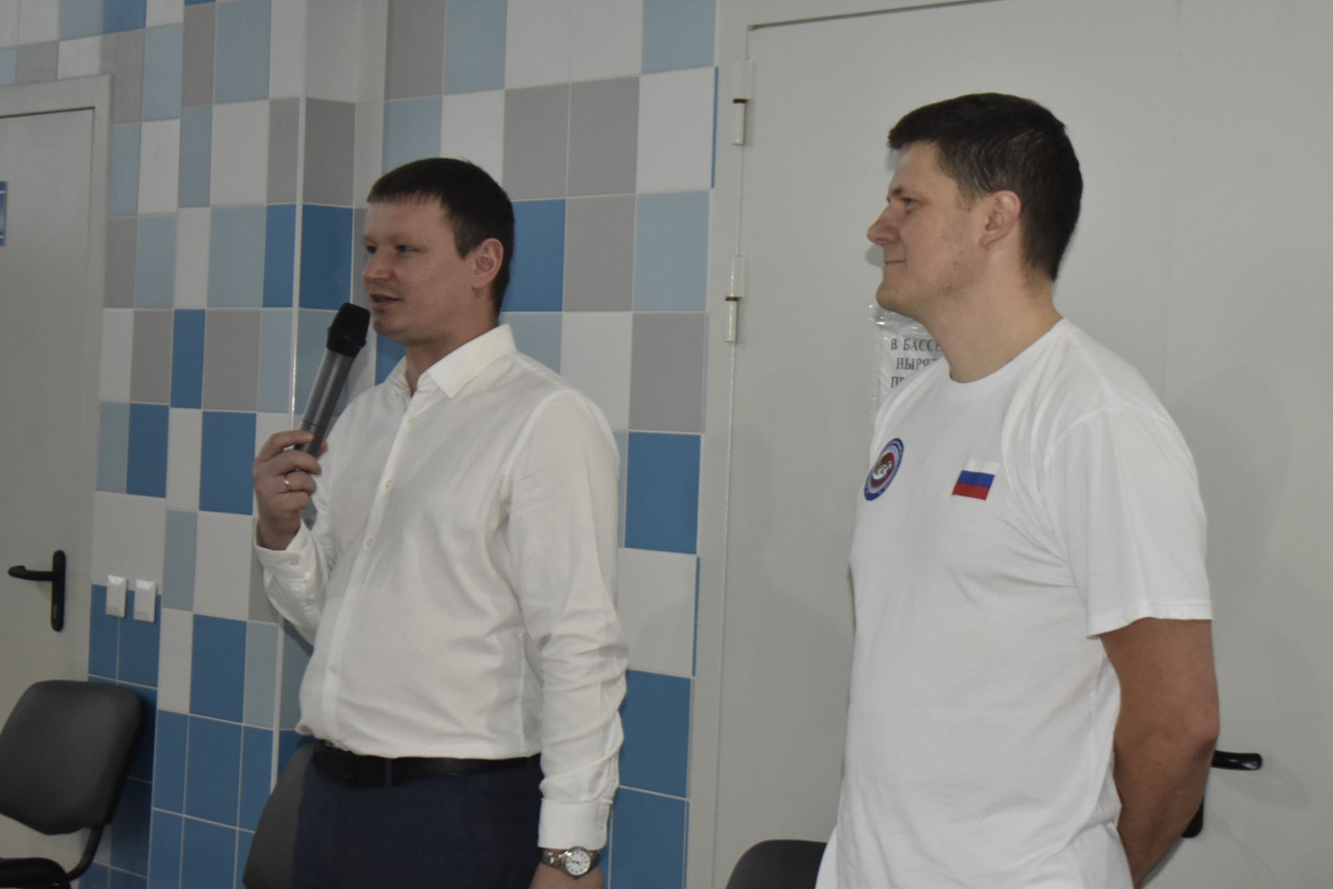 Апасның йөзү бассейнында район башлыгы призларына ярышлар узды