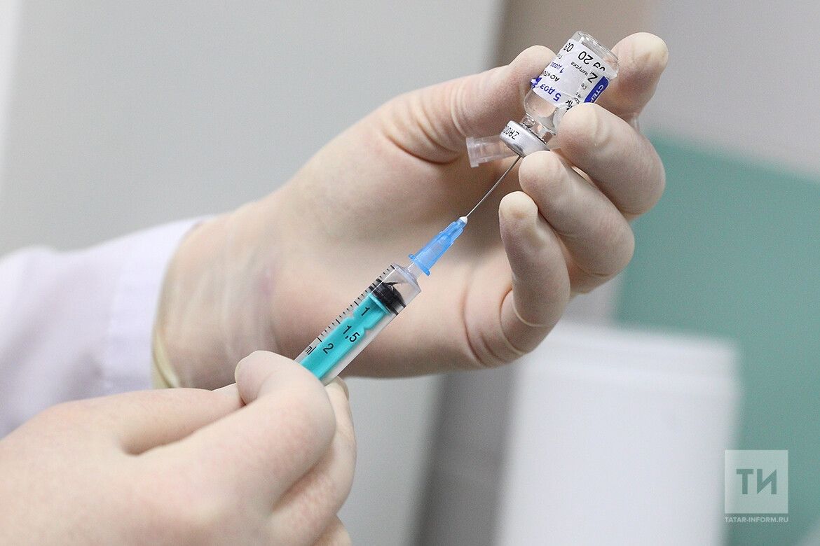 Иммунолог объяснил, почему гонконгским гриппом могут заразиться даже привитые