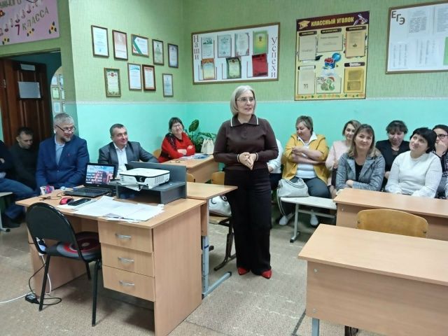 В Азбабинской школе состоялся районный семинар