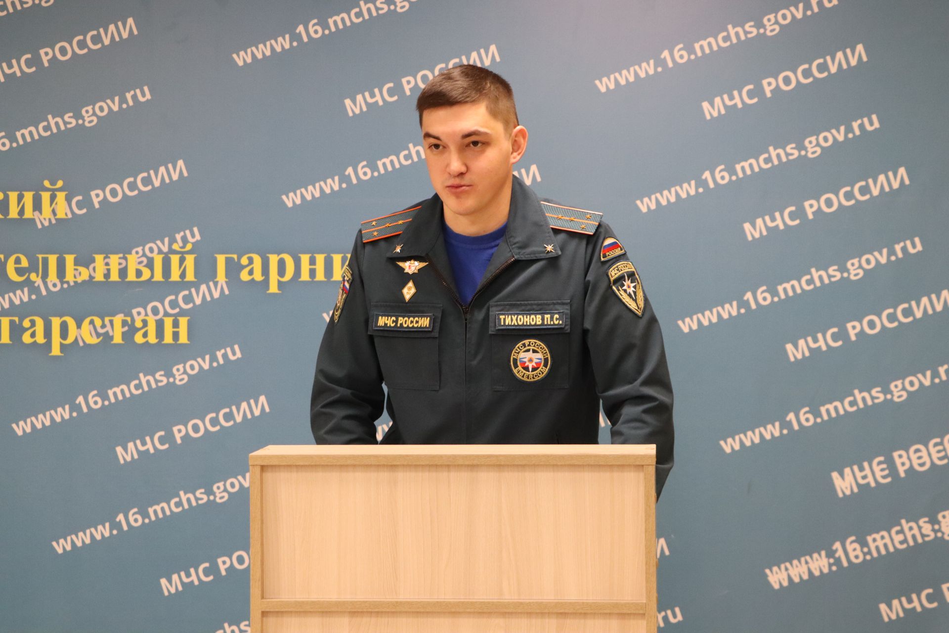 Район башлыгы Айрат Җиһаншин: “Сезнең хезмәт кеше милкен, сәламәтлеген, гомерен саклап кала”