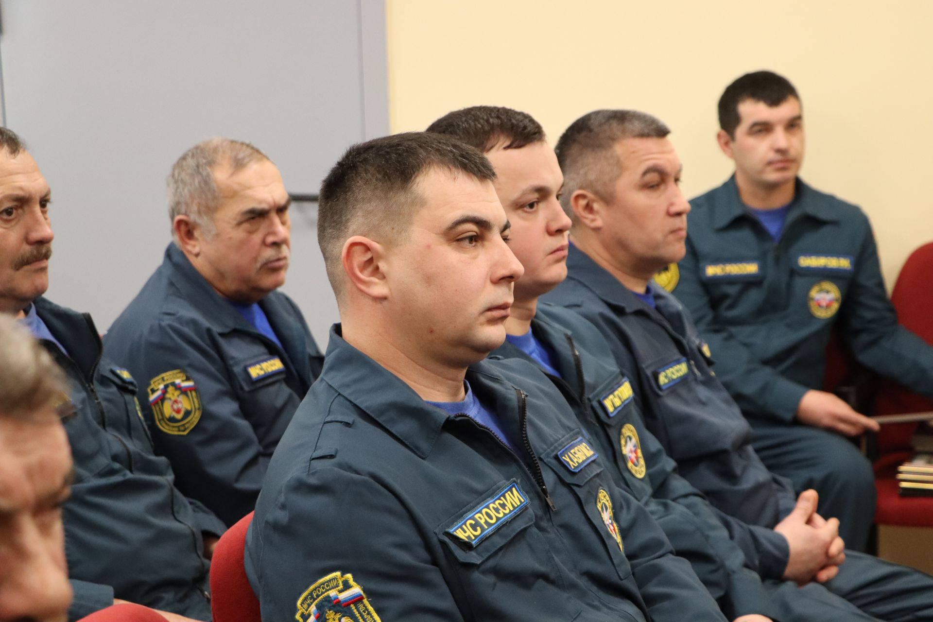 Район башлыгы Айрат Җиһаншин: “Сезнең хезмәт кеше милкен, сәламәтлеген, гомерен саклап кала”