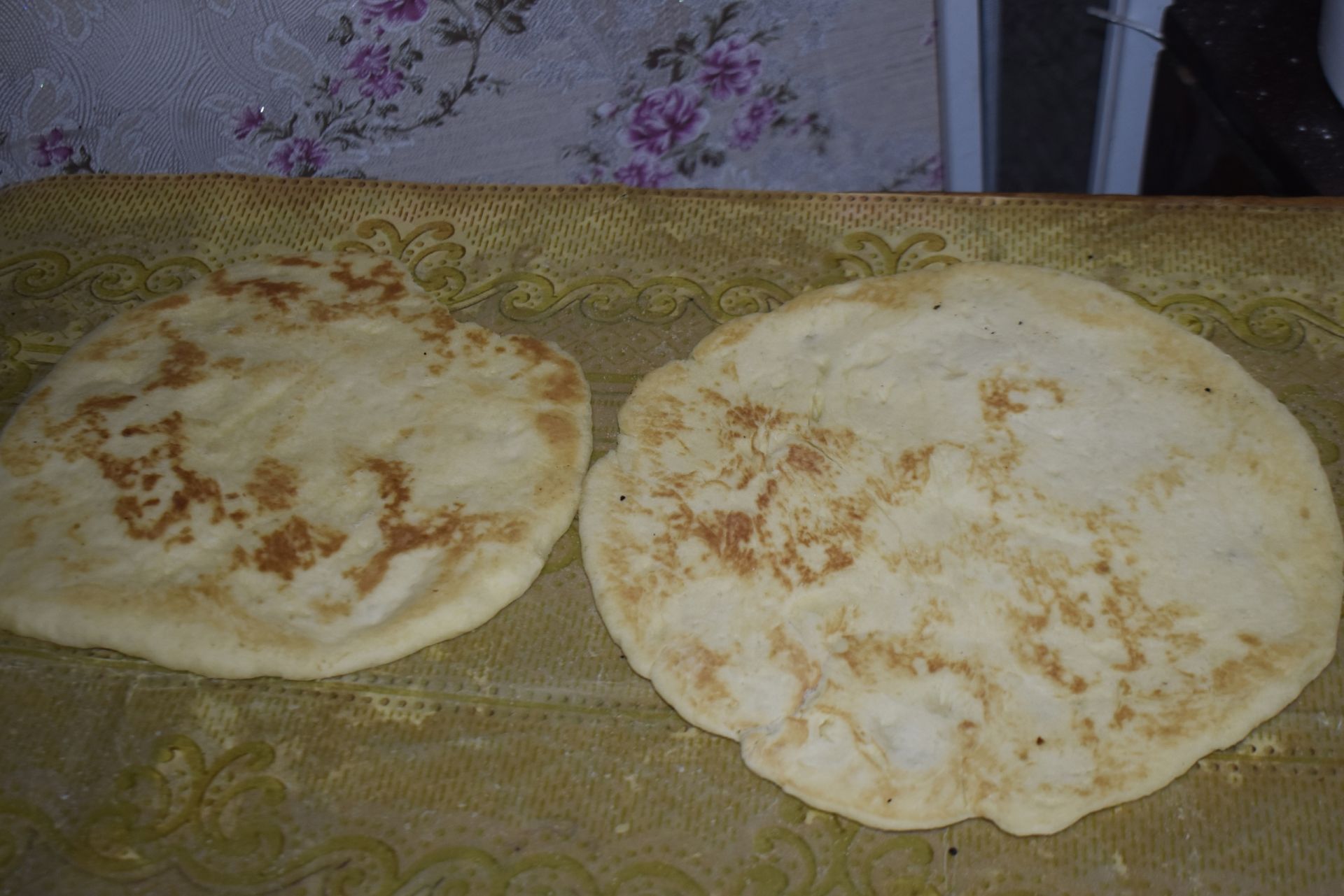 Туры карап язмыш күзенә...