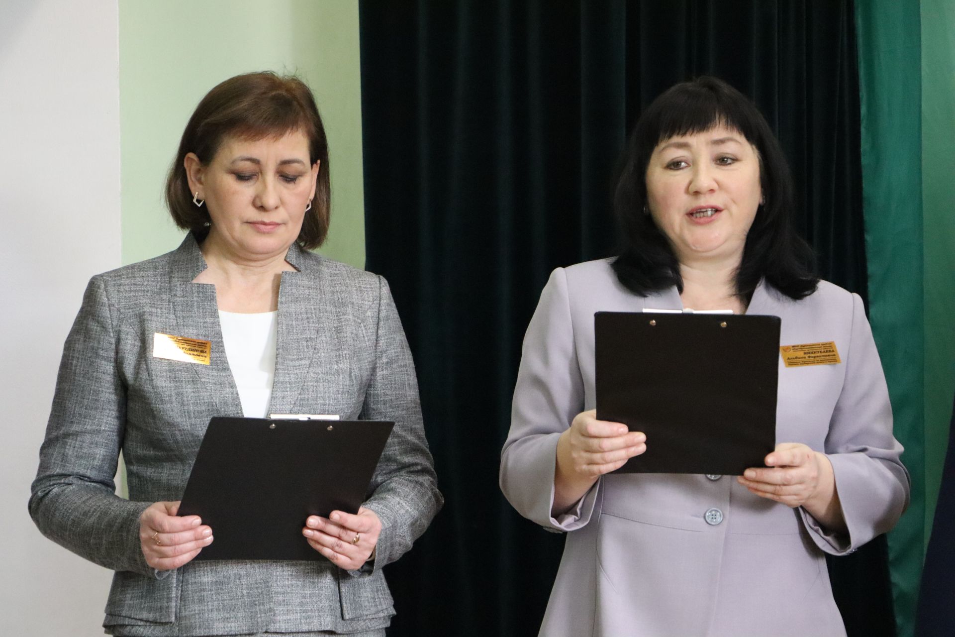 “Энекәш” китабы авторы Гөлүсә Закирова Борнаш мәктәбендә очрашуда катнашты
