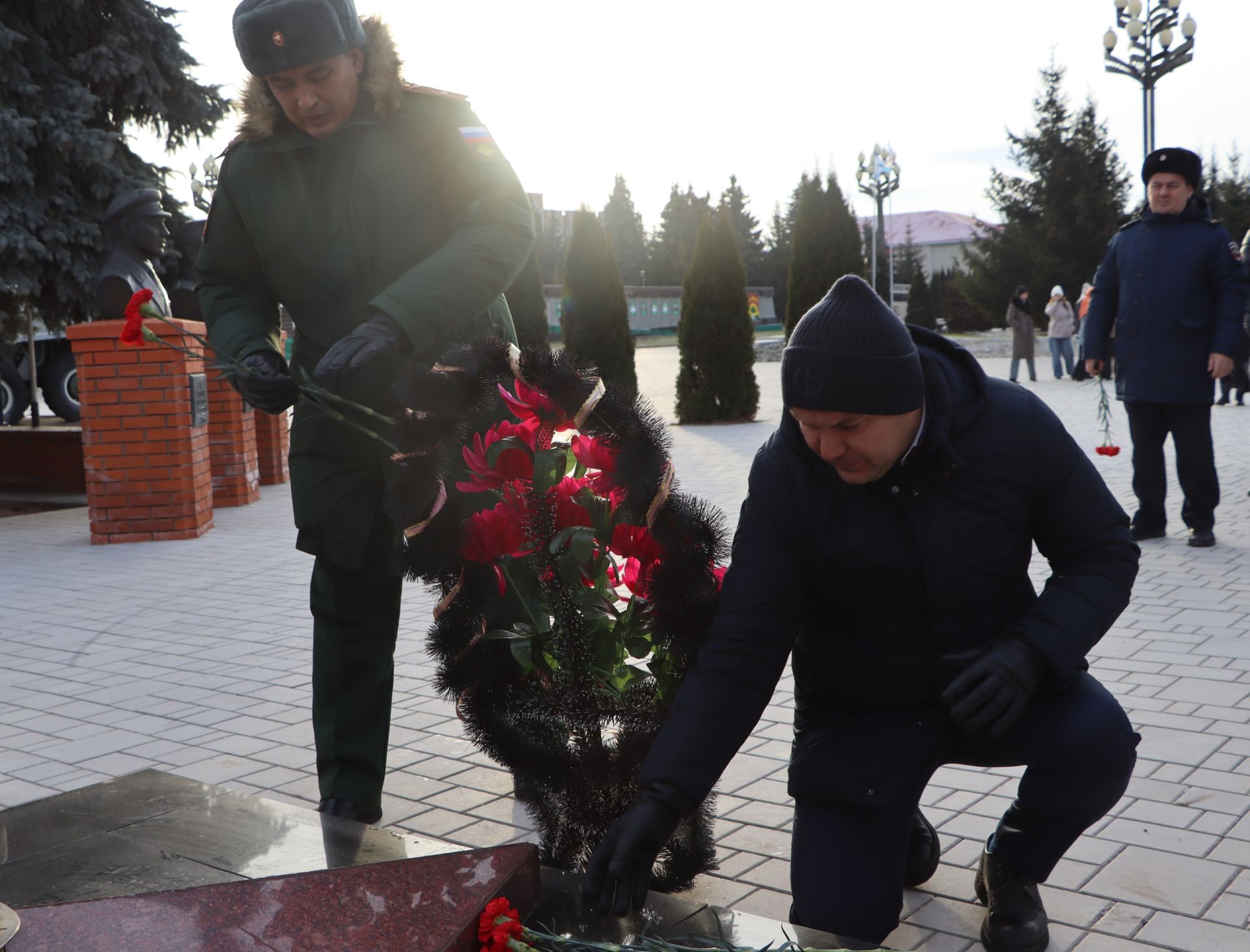 Апаста Ватан Геройларын искә алдылар