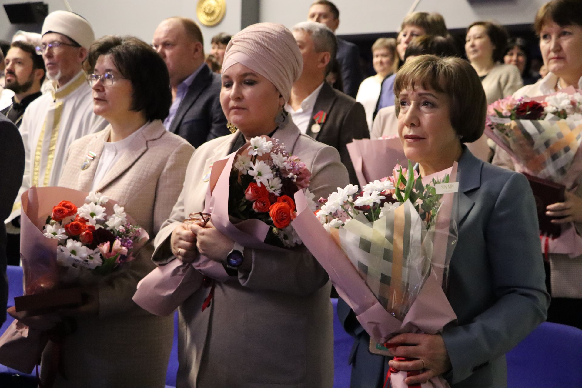 “Апас киләчәкне күрә белә һәм шул киләчәк өчен системалы эш алып бара”
