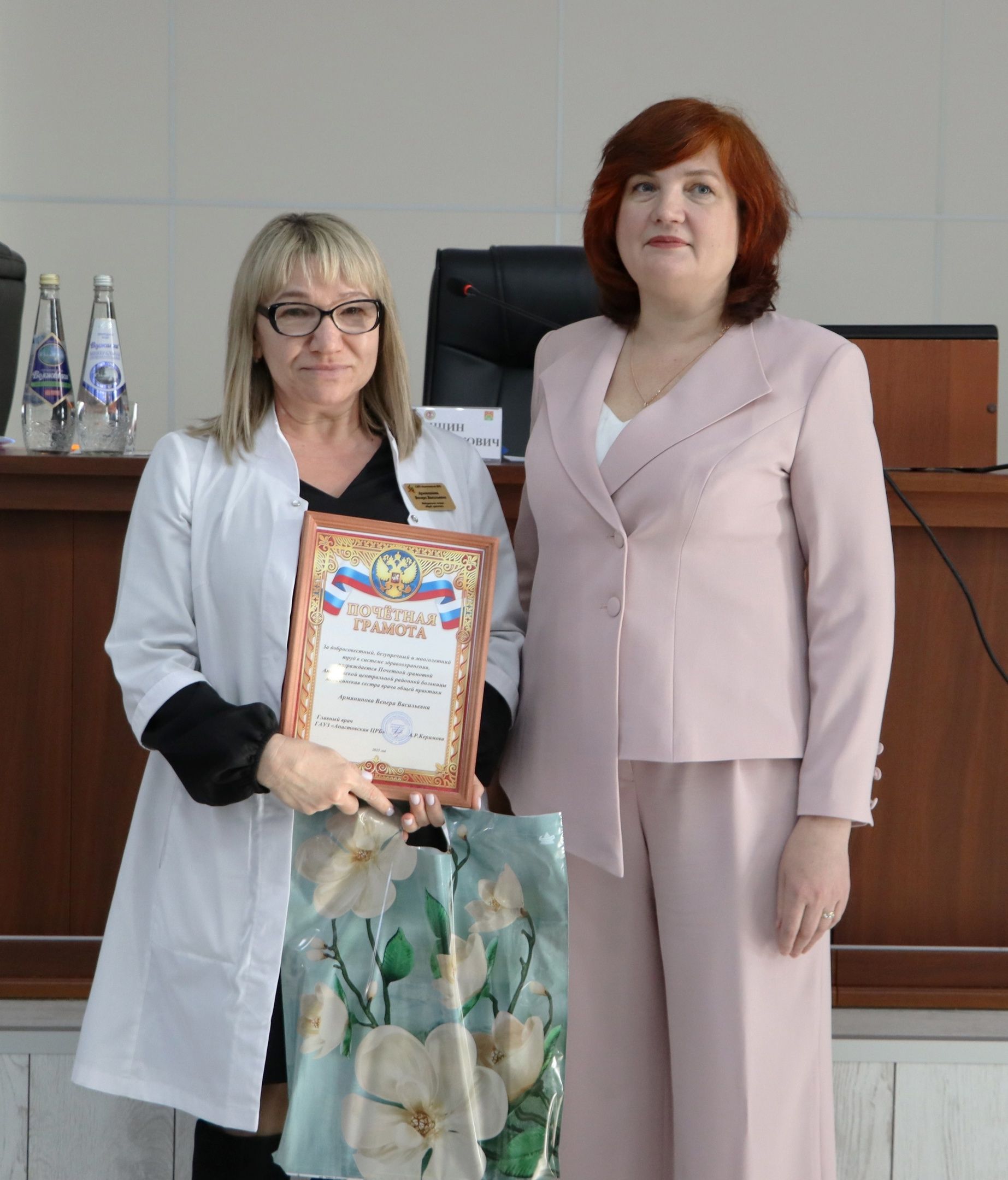 Апаста медицина хезмәткәрләре эшчәнлеккә нәтиҗә ясады