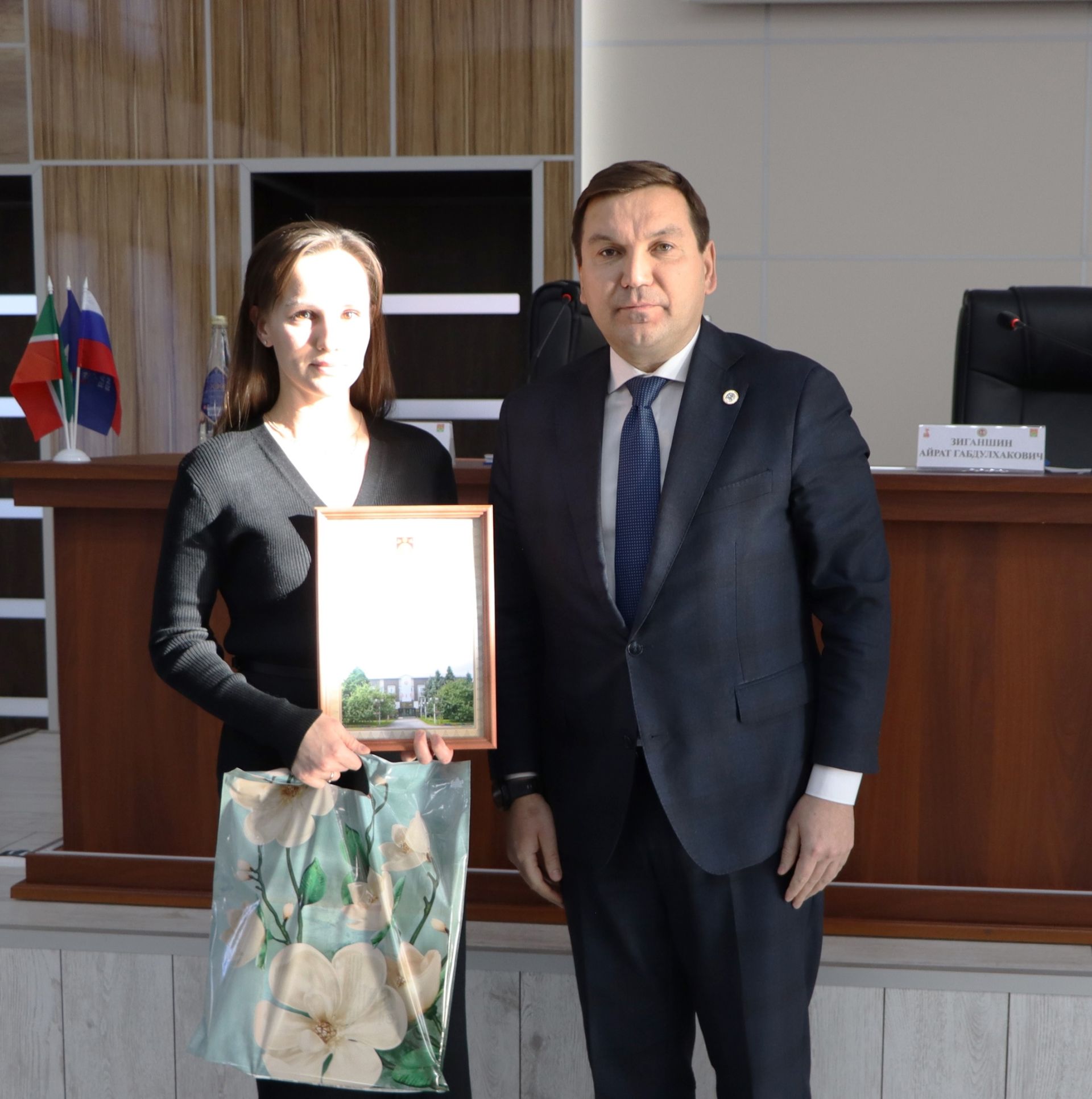 Апаста медицина хезмәткәрләре эшчәнлеккә нәтиҗә ясады