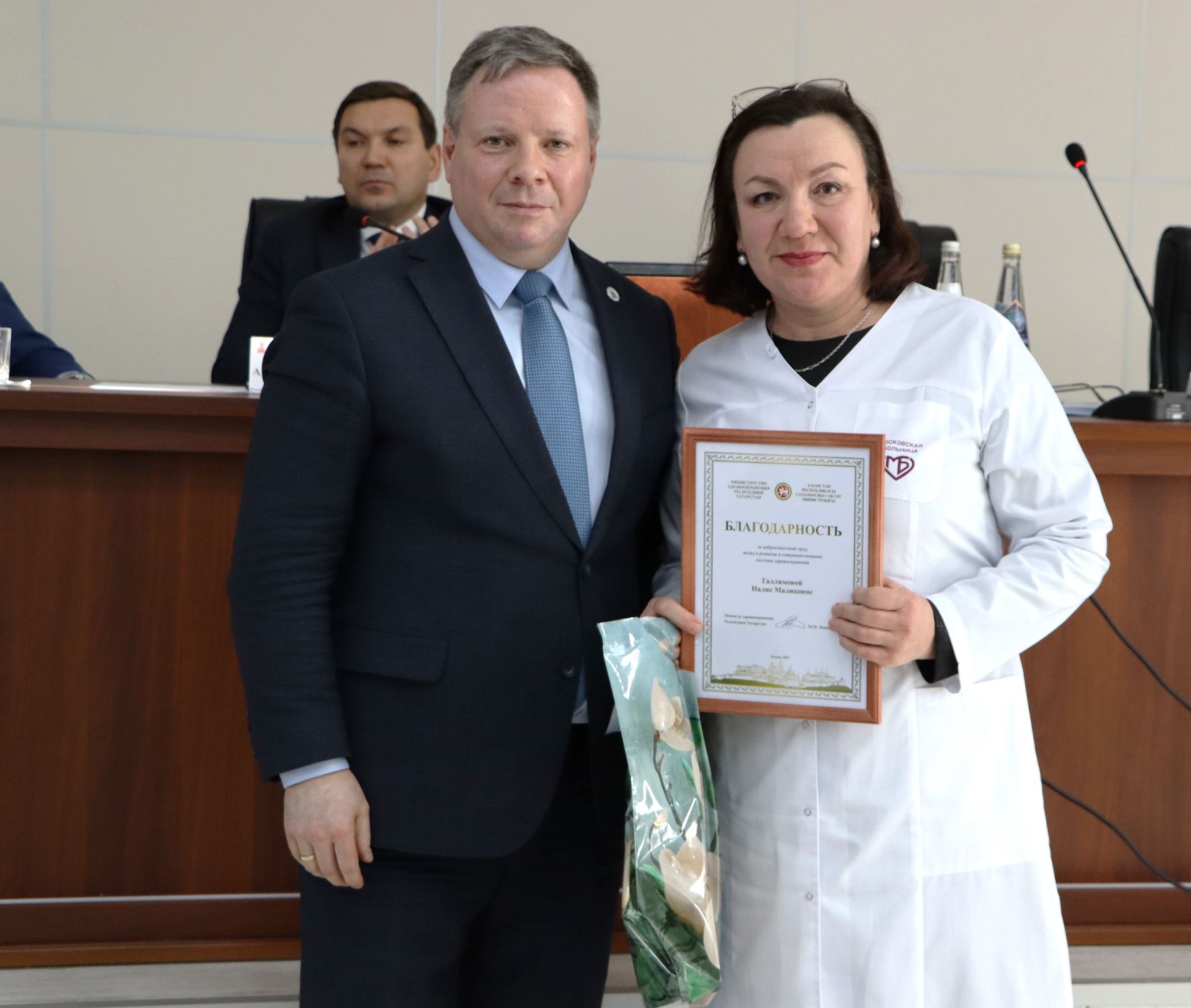 Апаста медицина хезмәткәрләре эшчәнлеккә нәтиҗә ясады