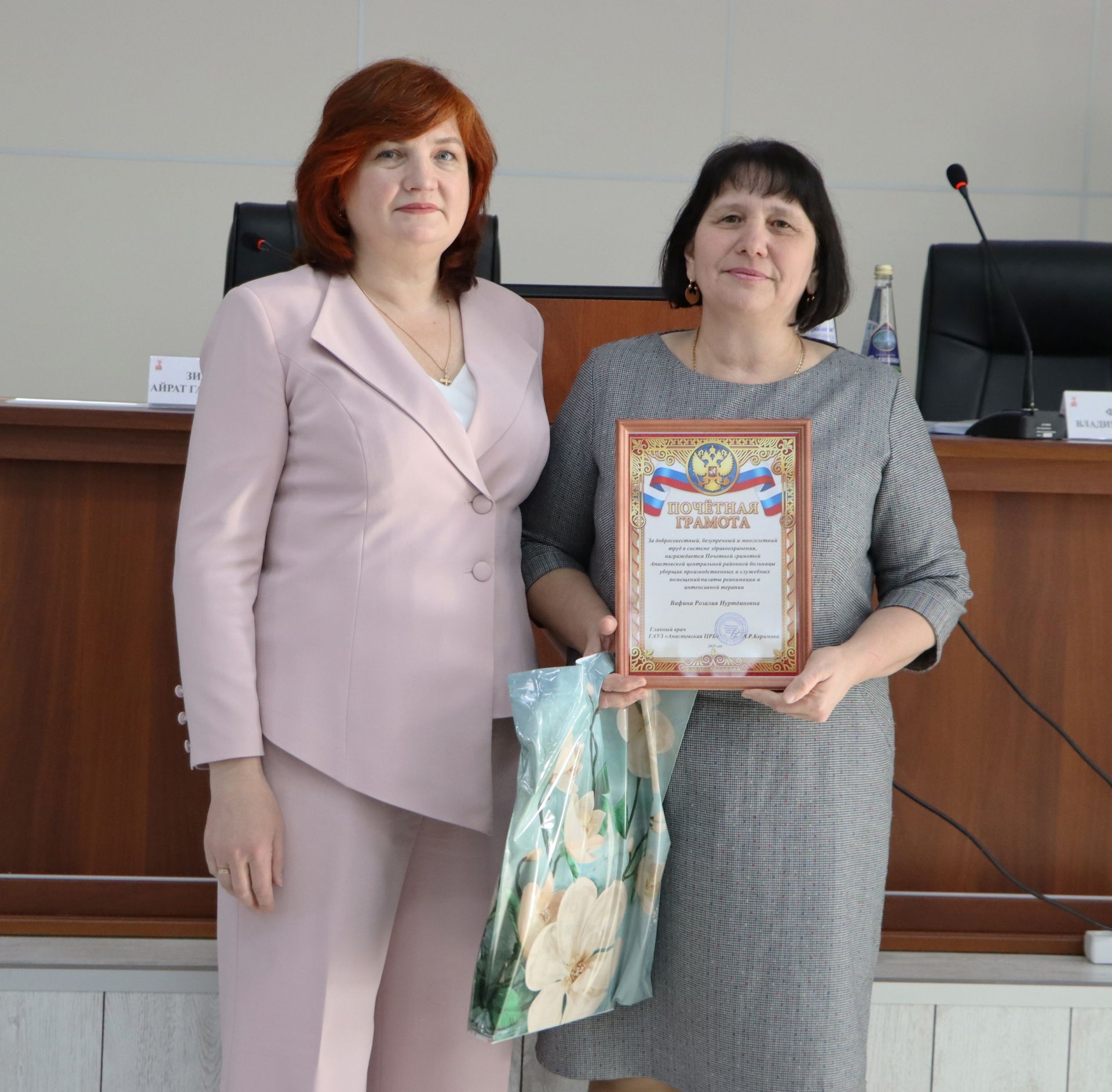 Апаста медицина хезмәткәрләре эшчәнлеккә нәтиҗә ясады
