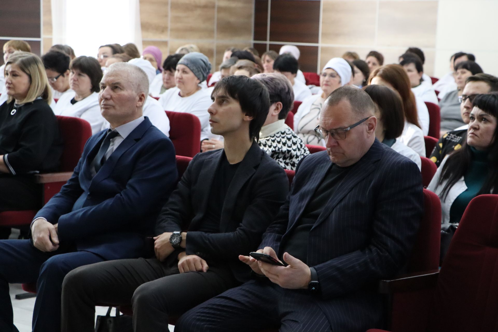 Апаста медицина хезмәткәрләре эшчәнлеккә нәтиҗә ясады