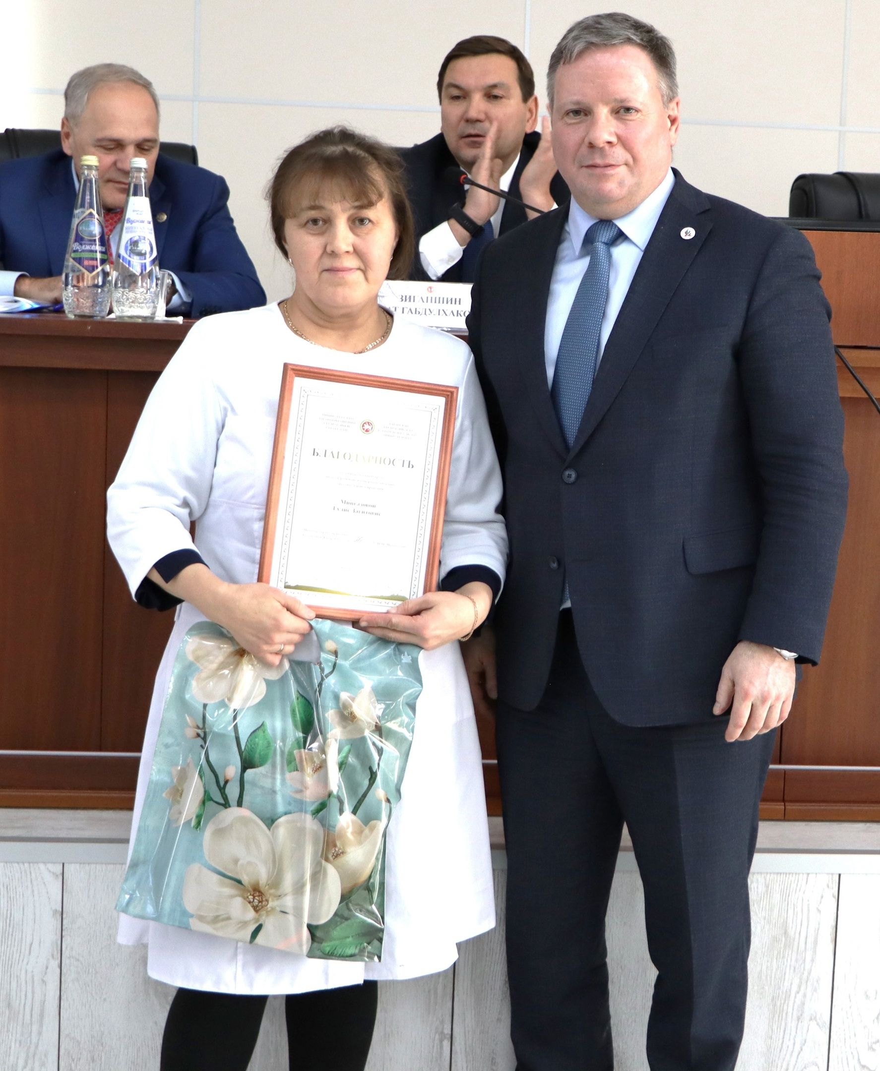 Апаста медицина хезмәткәрләре эшчәнлеккә нәтиҗә ясады