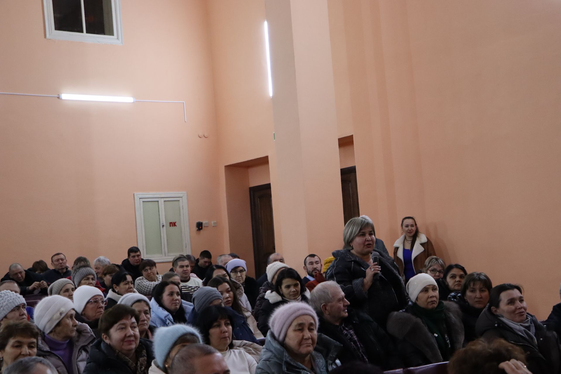 Каратун җирлегендә халык җыены булып узды