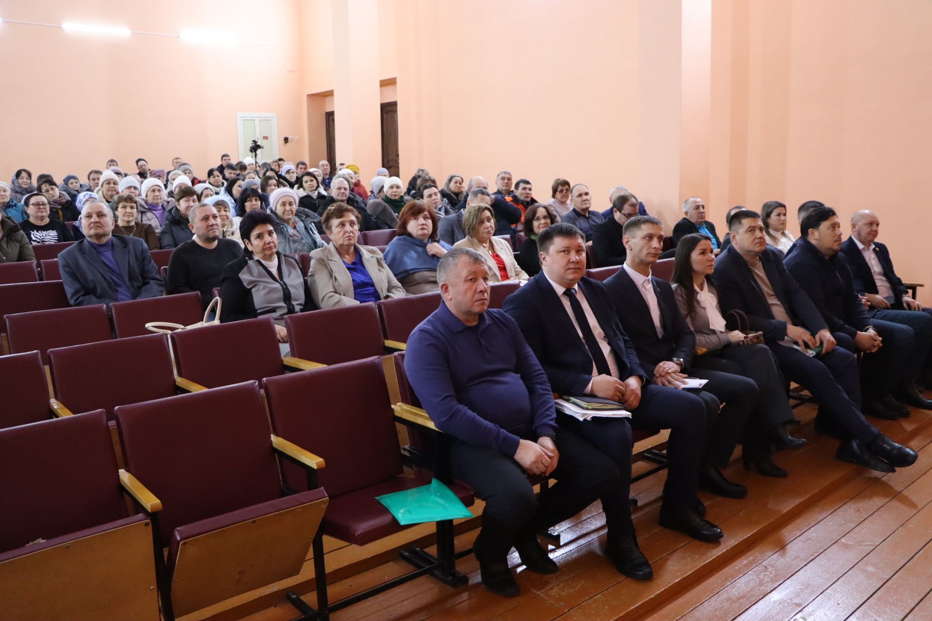 Каратун җирлегендә халык җыены булып узды