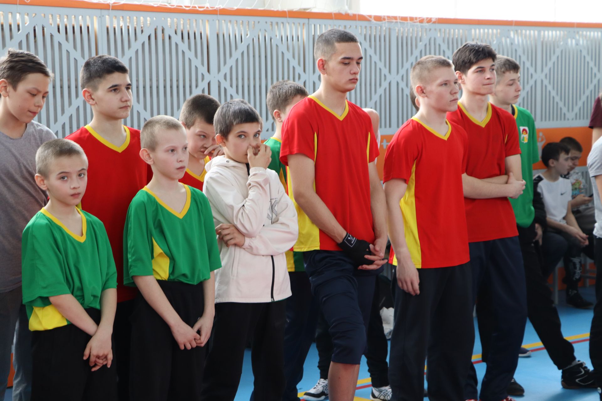 Апаста район башлыгы призларына көрәш ярышлары узды