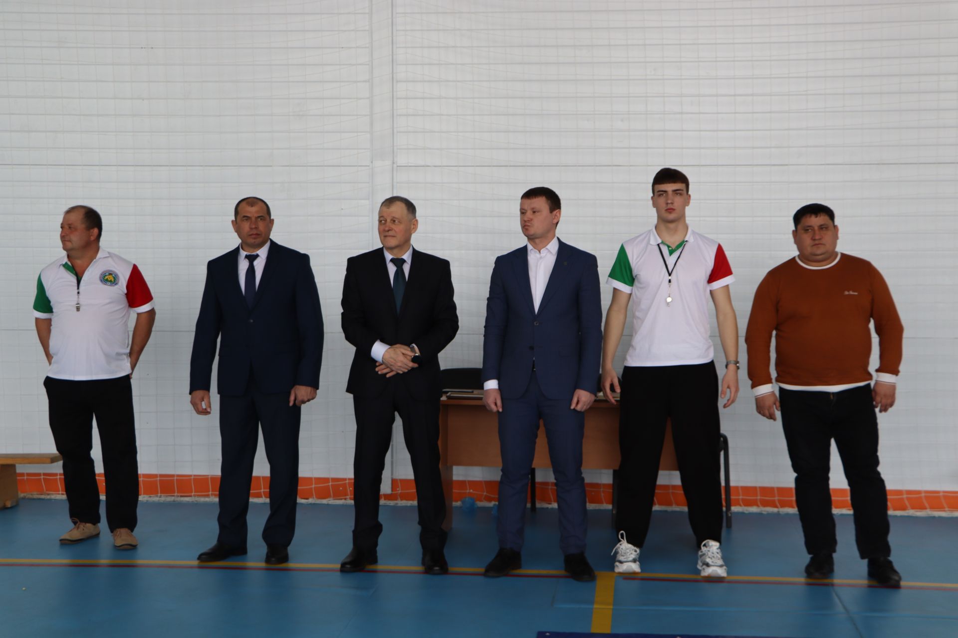 Апаста район башлыгы призларына көрәш ярышлары узды