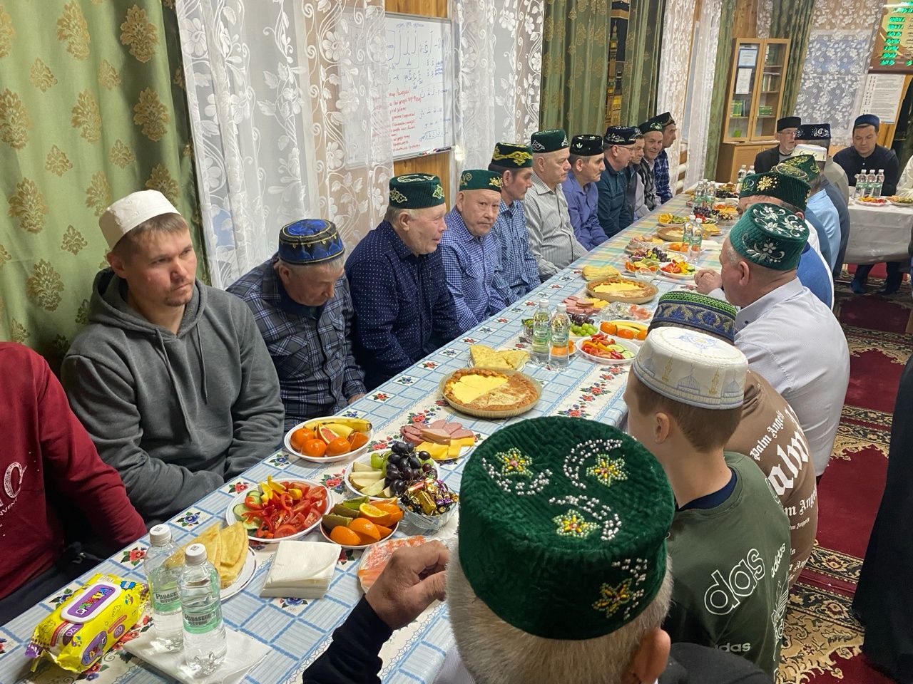 Шәүкәт Гайнетдинов: “Авылыбызда һәр көнне ифтар ашлары үтә”