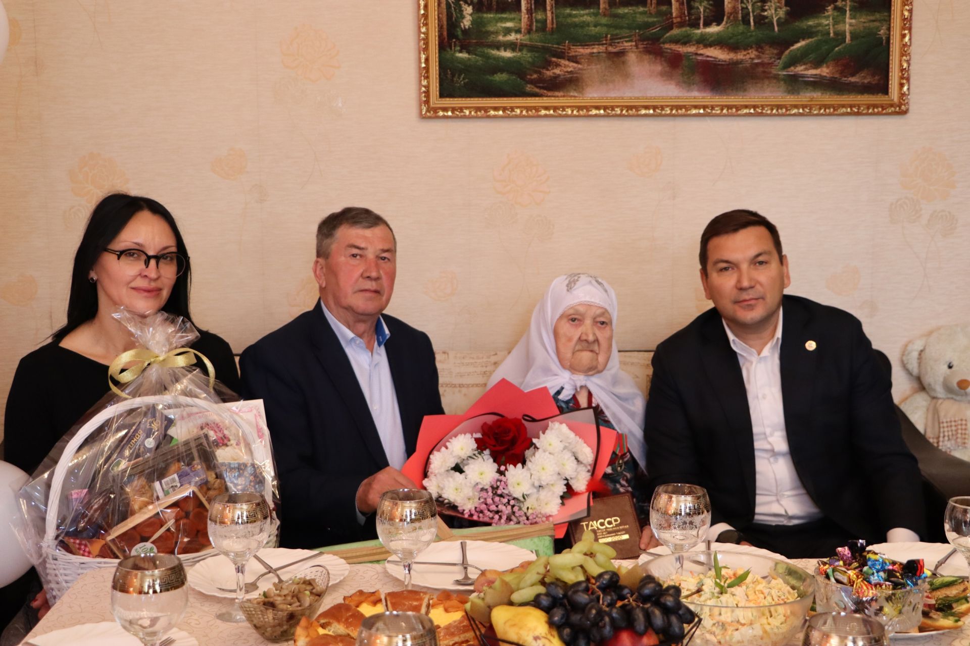 Гакифә әби Ярмөхәммәтова: «Үлән ашап үссәк тә, күңелебез күтәренке иде”
