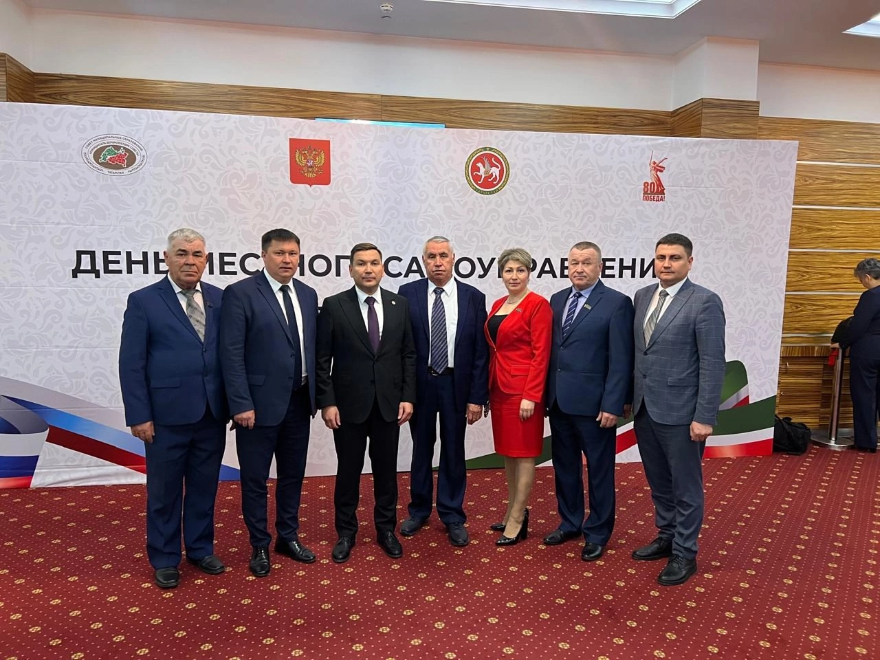 Район башлыгы Айрат Җиһаншин “ТАССР төзелүнең 100 еллыгы” медале белән бүләкләнде