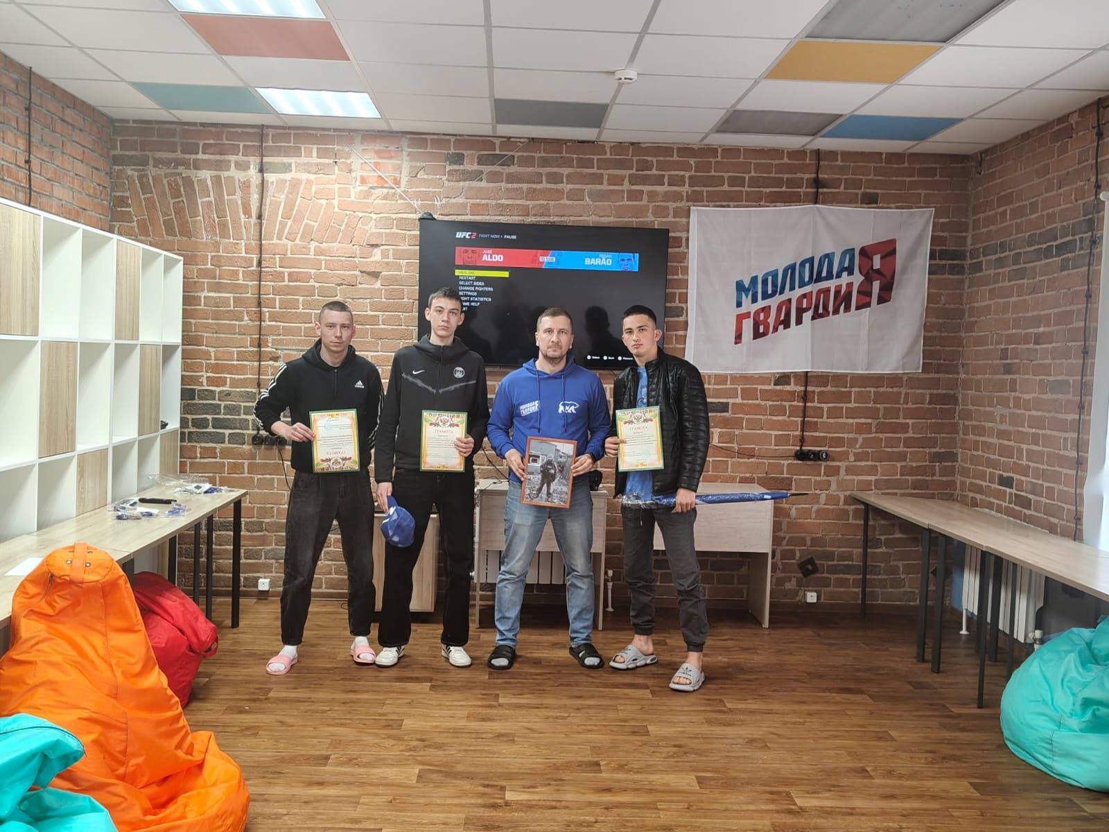 «Кибертурнир в память о герое: в молодёжном центре «Яшьлек» почтили подвиг Азизбека Сунатуллаева»