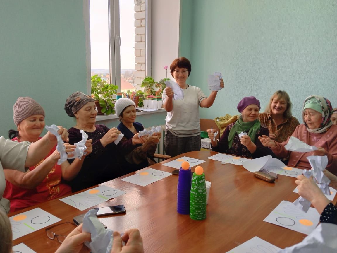 Апаста өлкәннәр кызыклы дәрестә катнашты