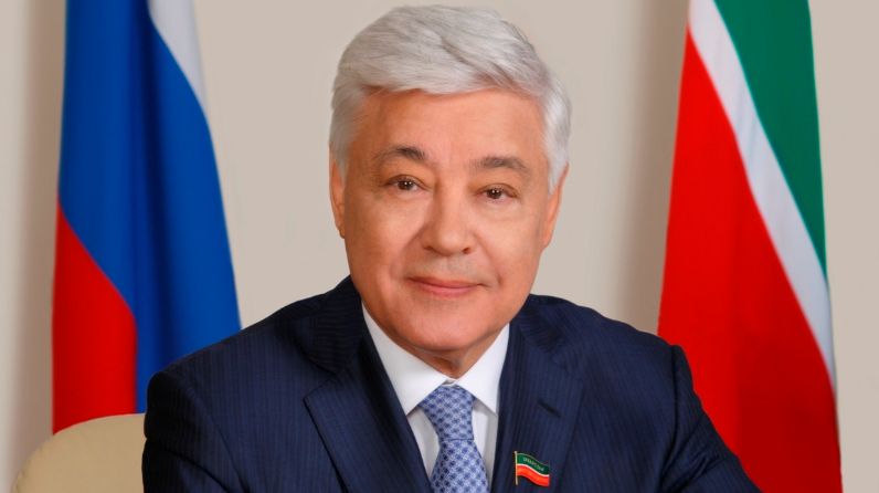 Татарстан Республикасы Дәүләт Советы Рәисе Ф.Х. Мөхәммәтшинның  Россия Федерациясе Дәүләт флагы көне уңаеннан котлавы