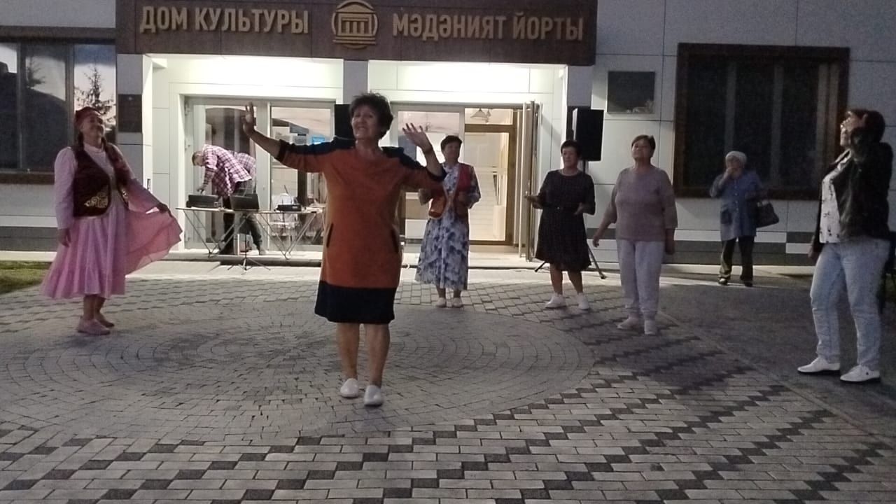 Апаста “Зәлидә” уеннары дәвам итә
