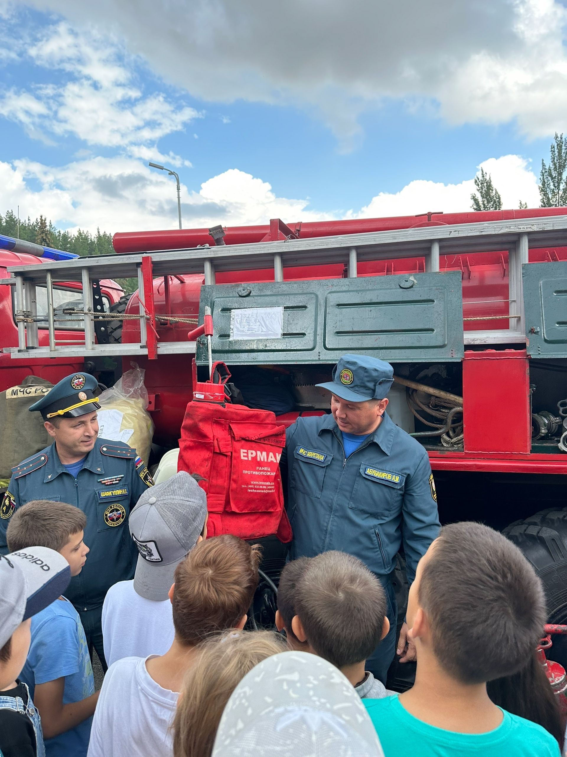 Важная тренировка в “Свияге +”: Учебная пожарная тревога и встреча с героями МЧС!