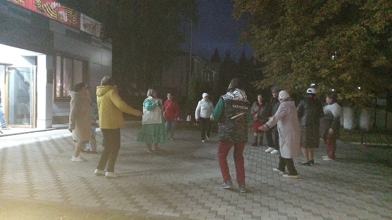 Апаста “Зәлидә»ле кичләр дәвам итә
