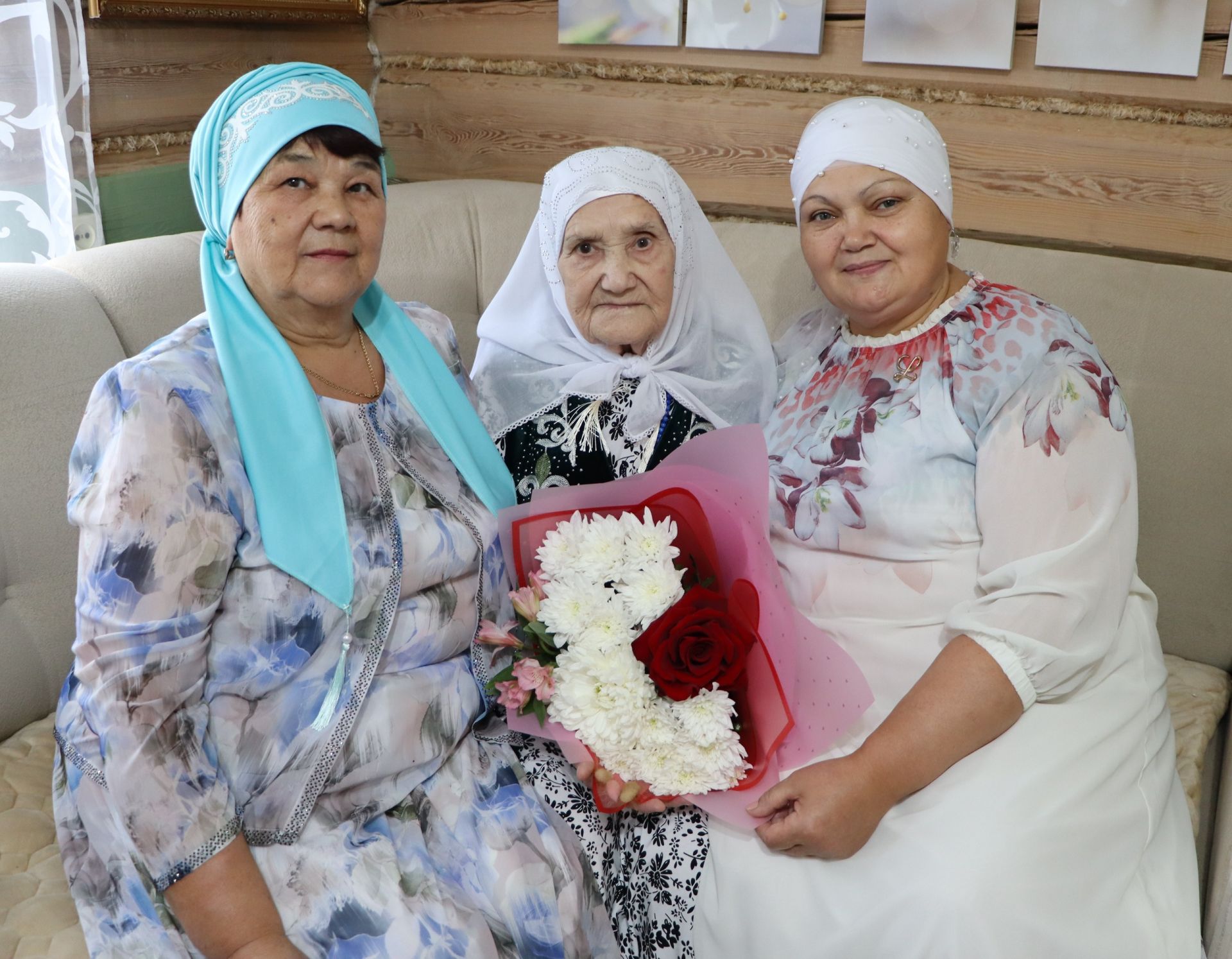 Татар Пүчинкәсендә яшәүче Наилә әби Сафина: “Язмышыма үпкәм юк, бәхетле тормыш иттем”