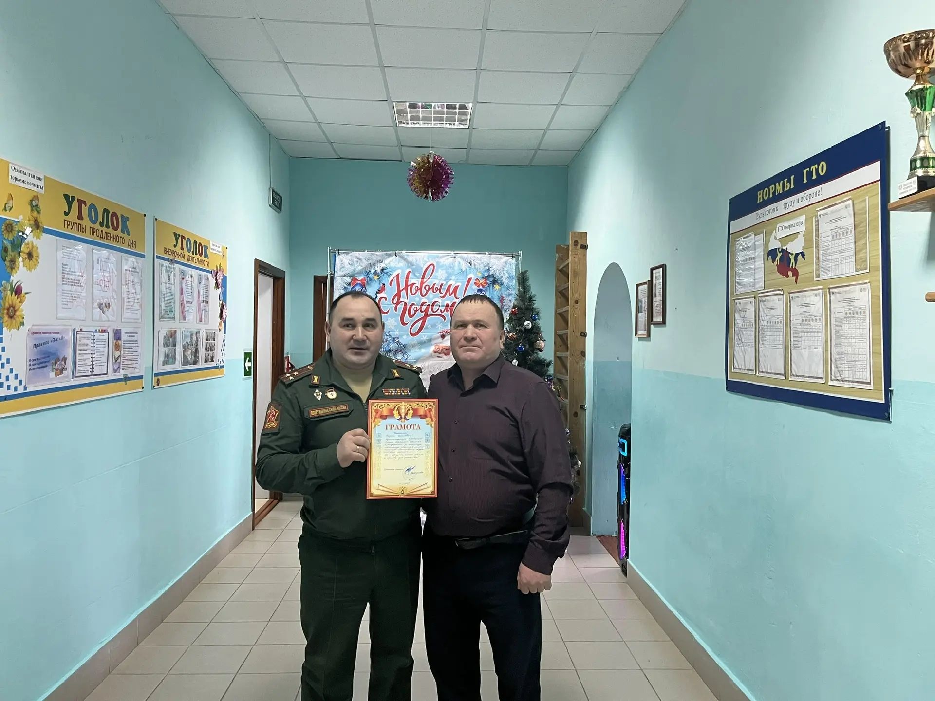 Участник СВО Фарит Нигматзянов посетил родную Азбабинскую школу