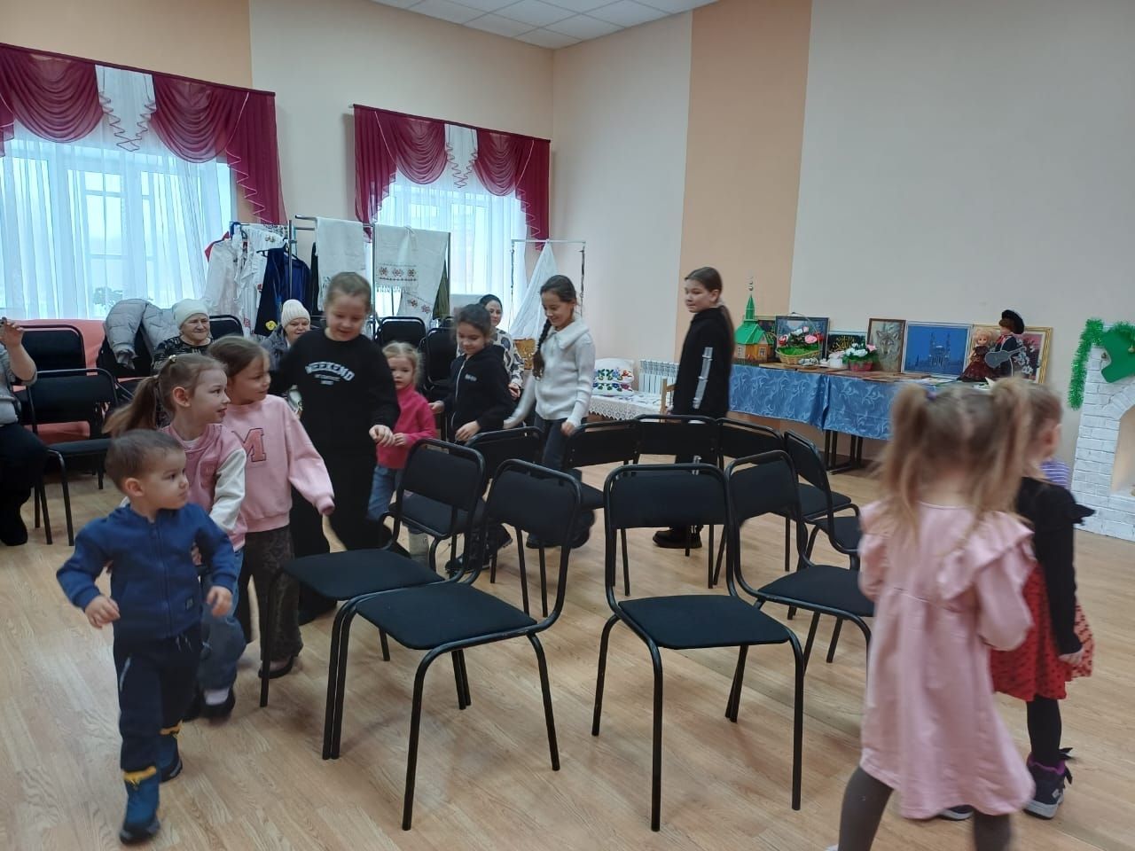 Танай-Турай клубында балалар өчен бәйрәм узган