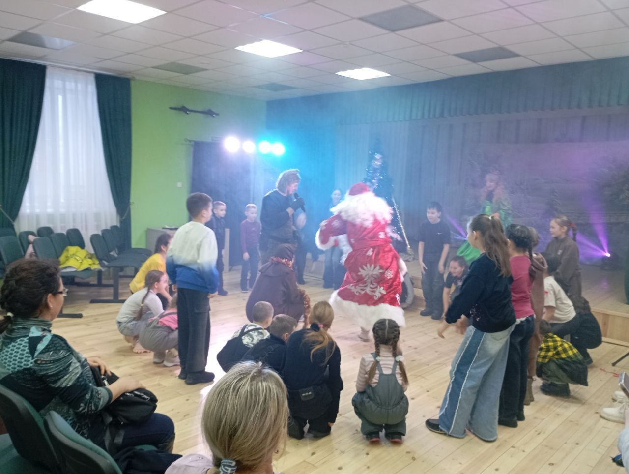 Карамасар мәдәният йортында балалар өчен яңа ел тамашасы узды