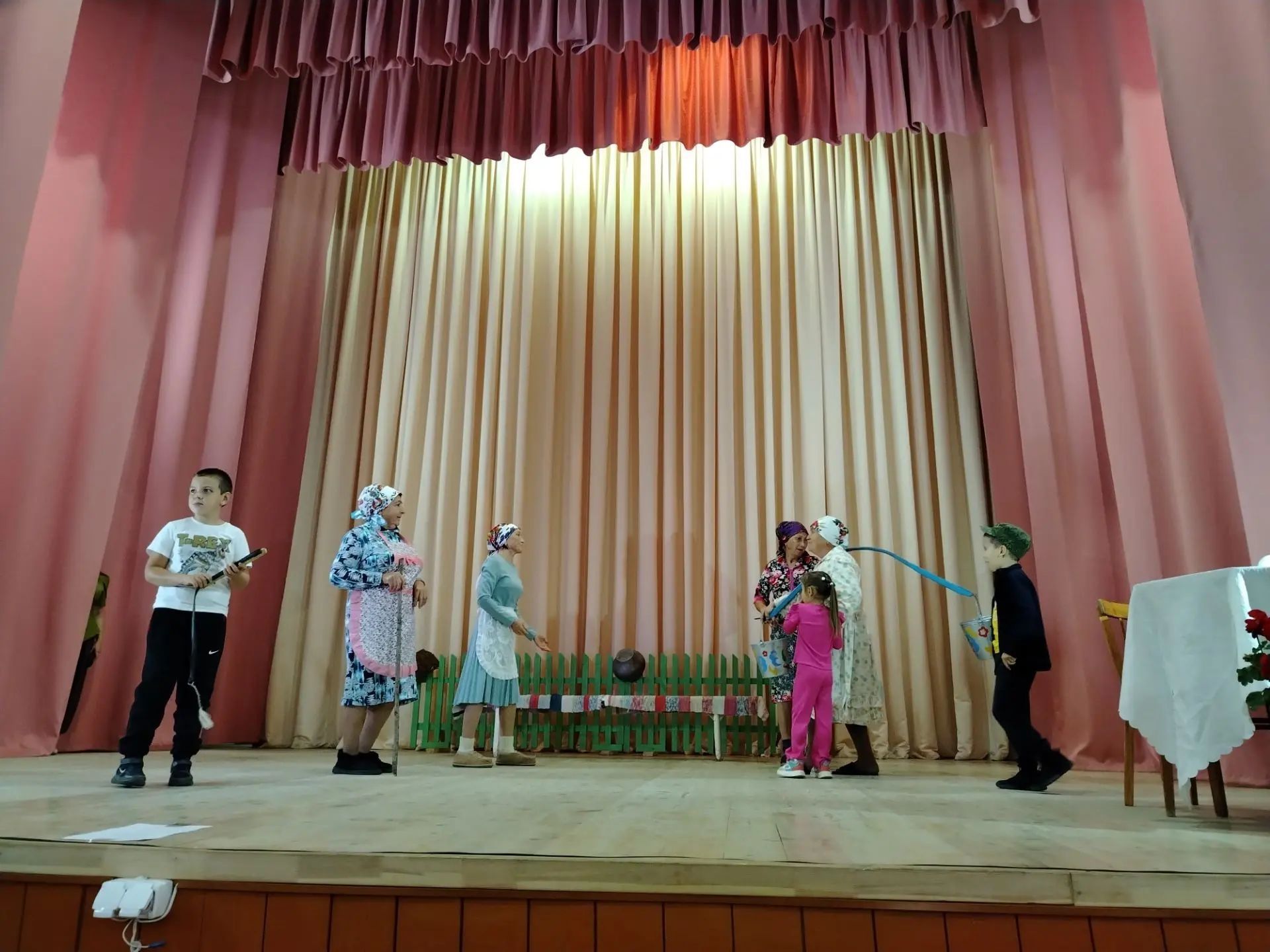 Каратун мәдәният йортында дәү әниләргә багышланган бәйрәм чарасы узды